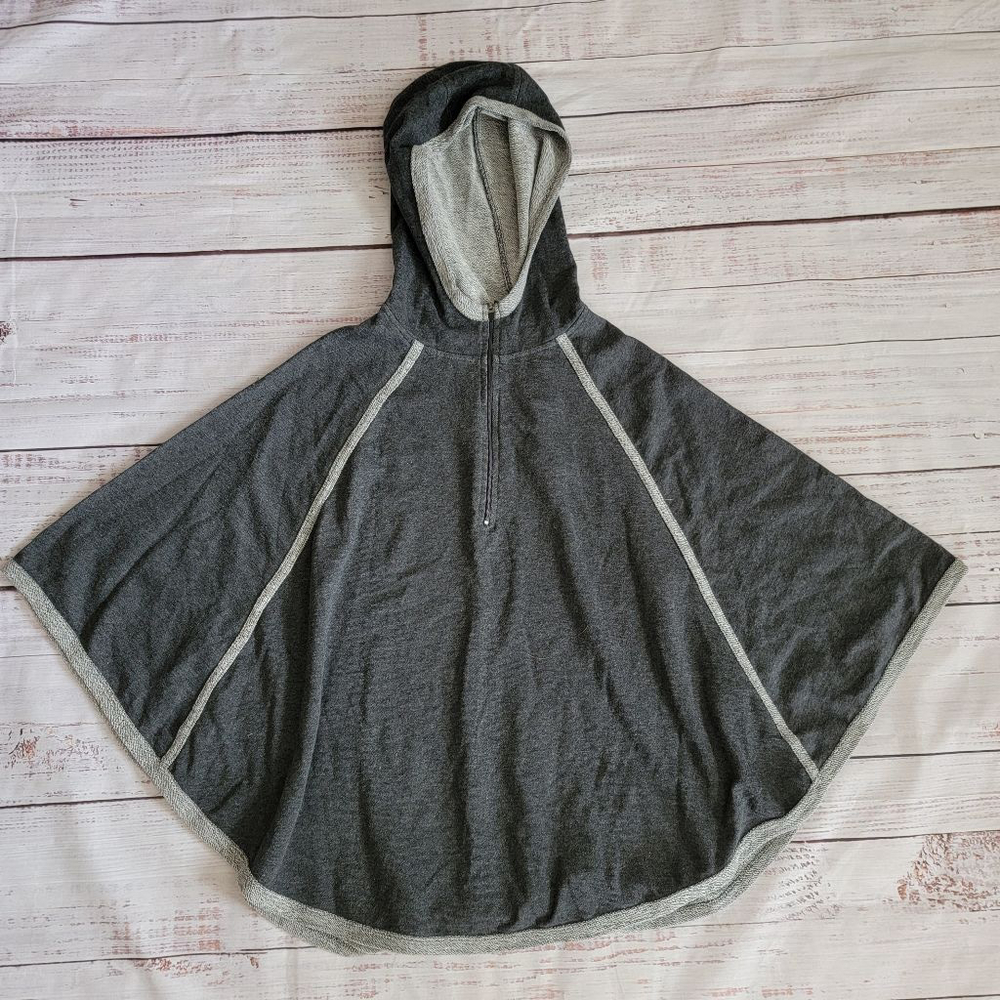 Fabletics Gray Hooded Convertible Cape Poncho Women's Small